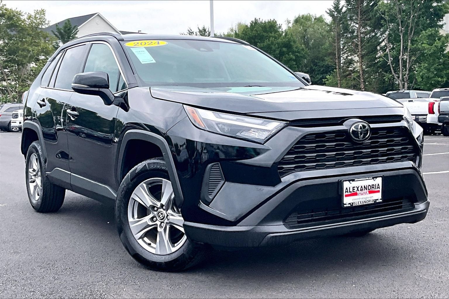 2024 Toyota RAV4 XLE