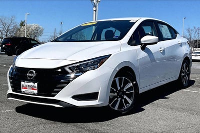 2025 Nissan Versa SV