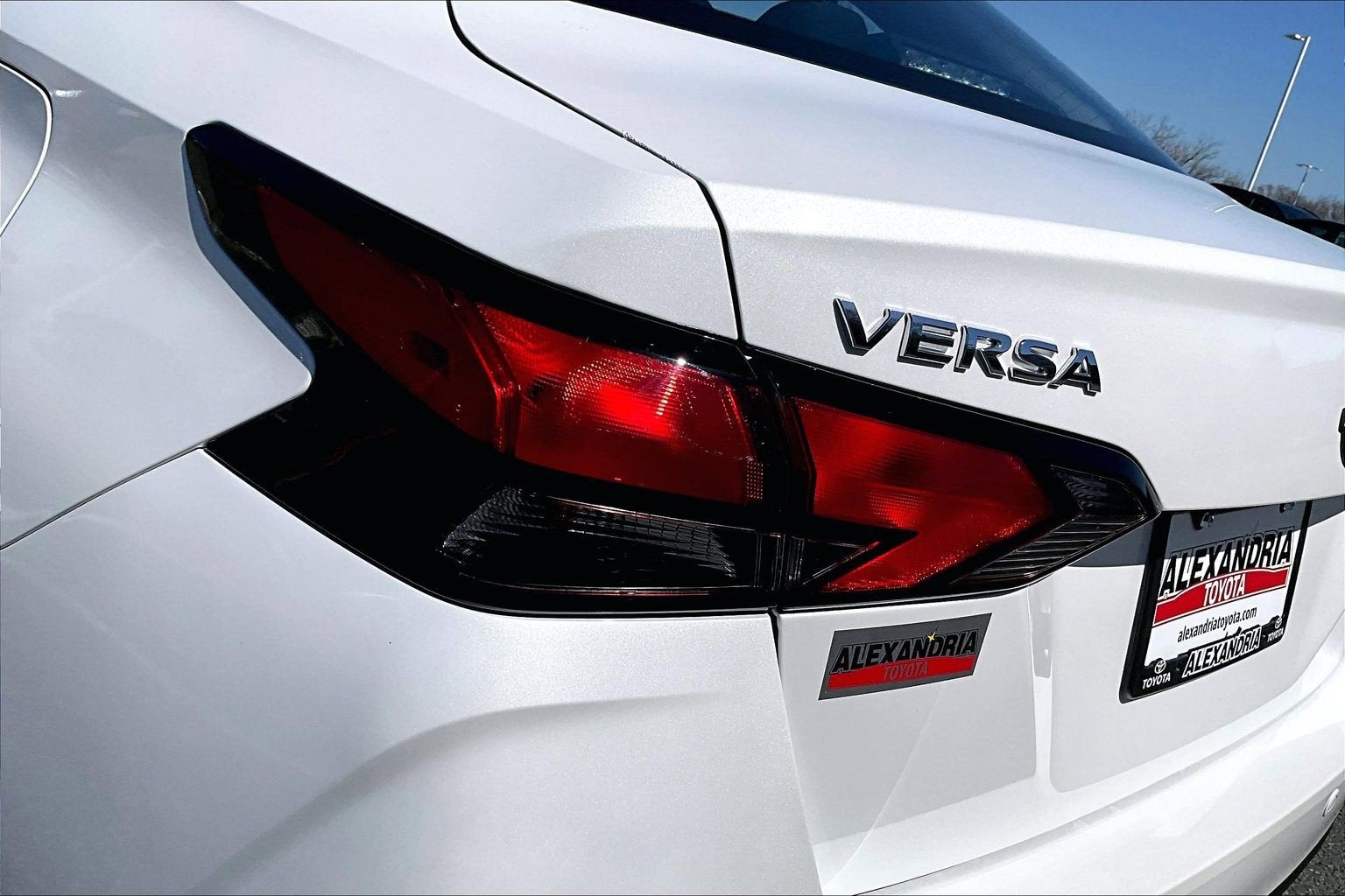 2025 Nissan Versa SV