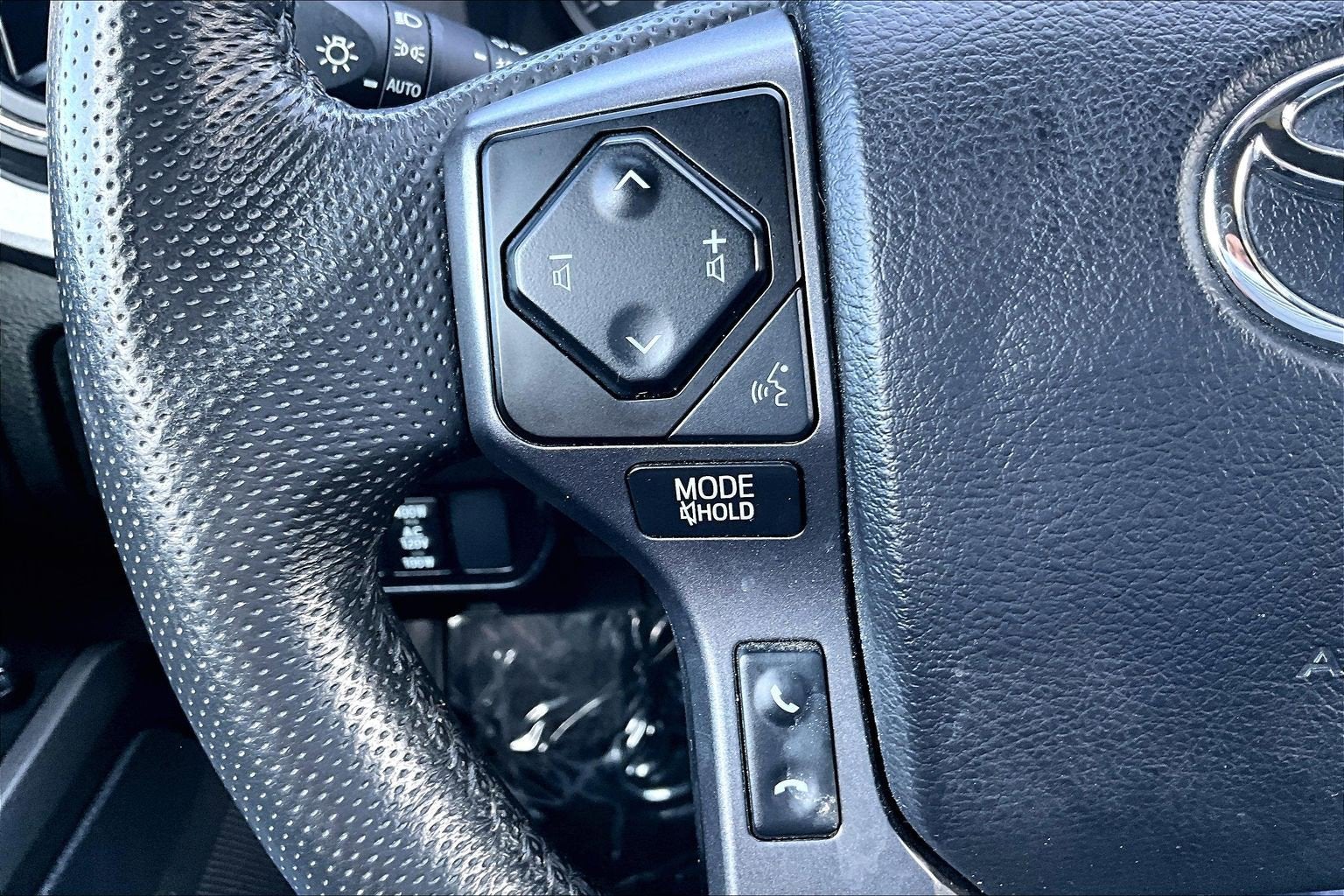 2022 Toyota Tacoma 4WD TRD Off Road