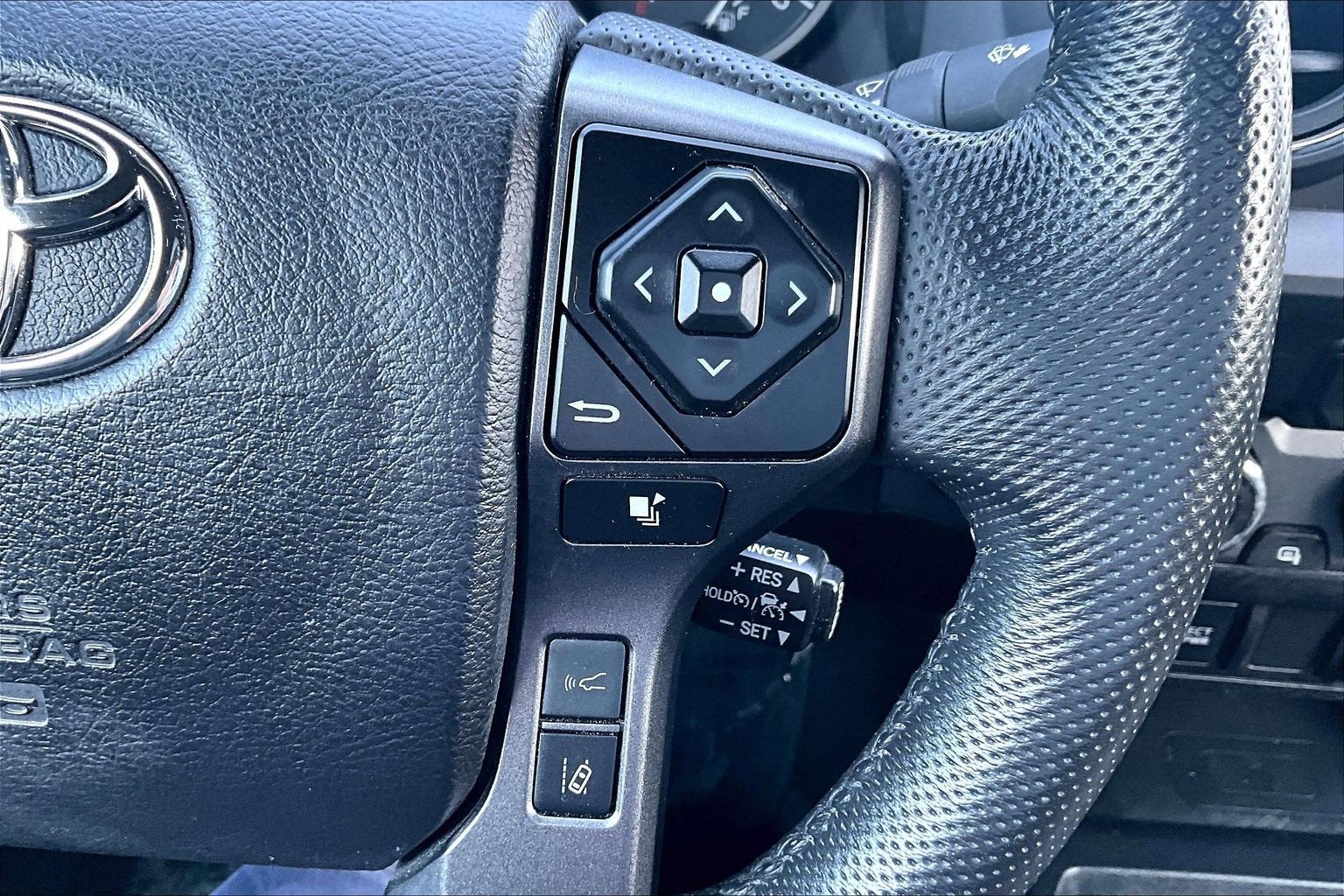 2022 Toyota Tacoma 4WD TRD Off Road