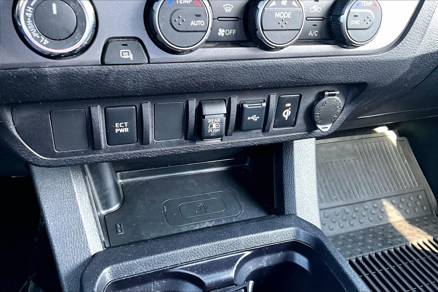 2022 Toyota Tacoma 4WD TRD Off Road