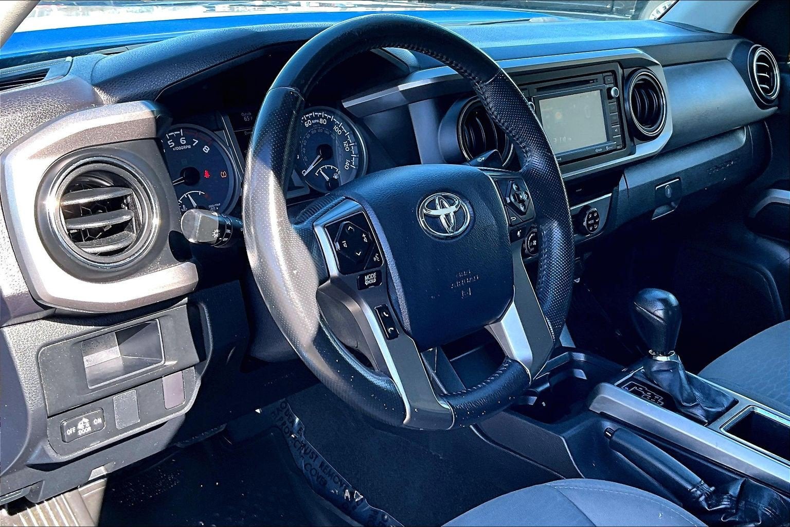 2017 Toyota Tacoma SR5