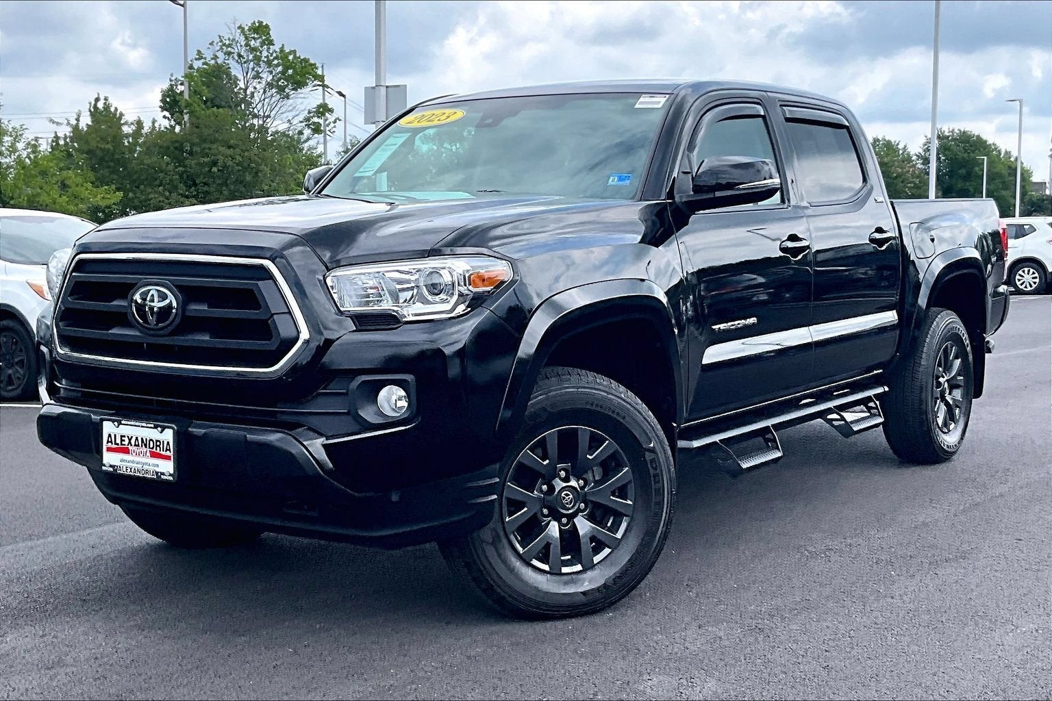 2023 Toyota Tacoma 4WD SR5