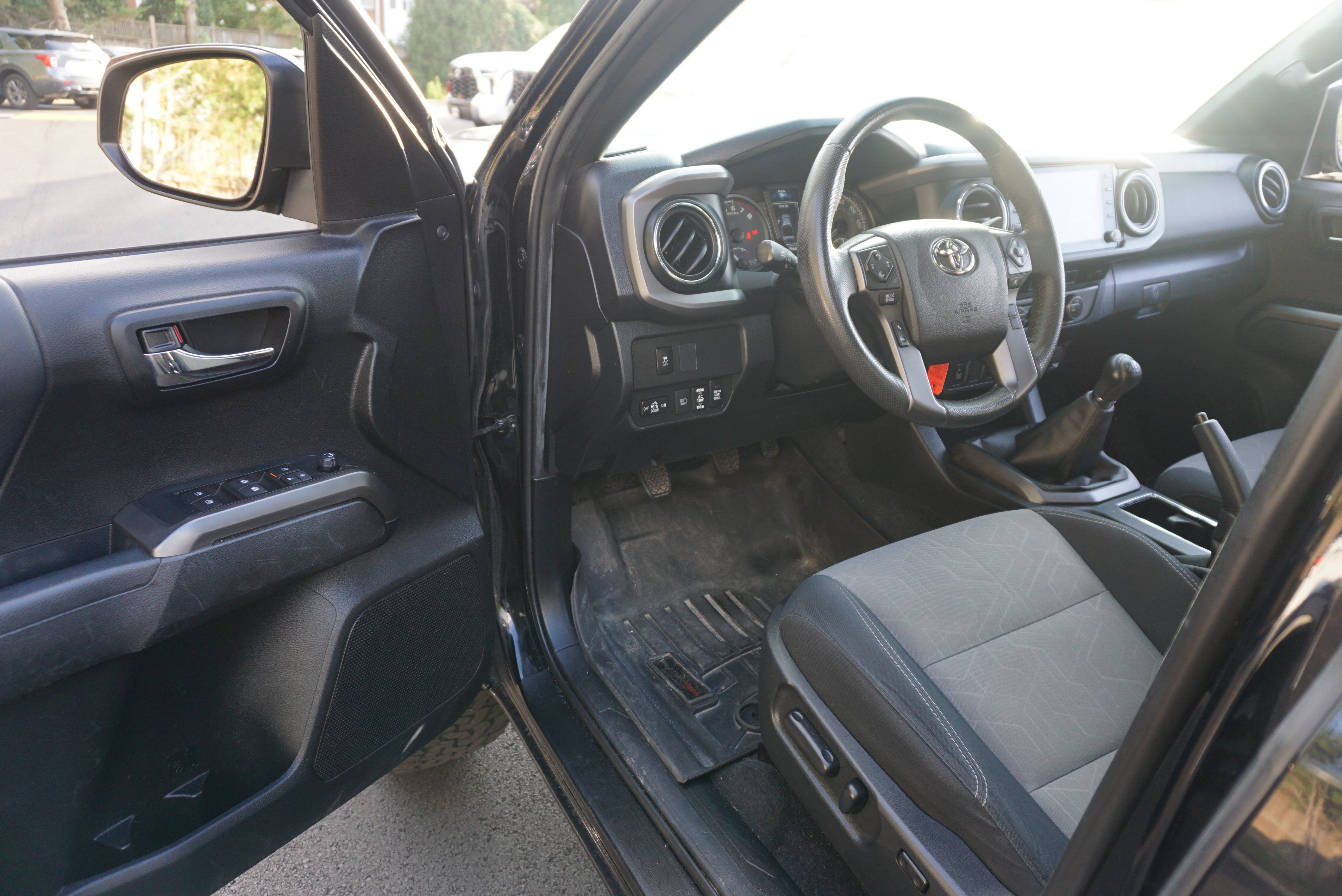 2022 Toyota Tacoma 4WD Base