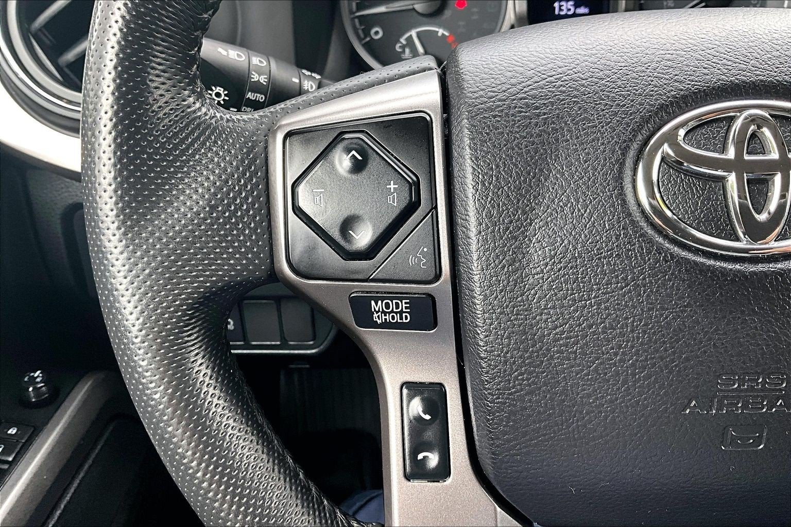2022 Toyota Tacoma 4WD SR5