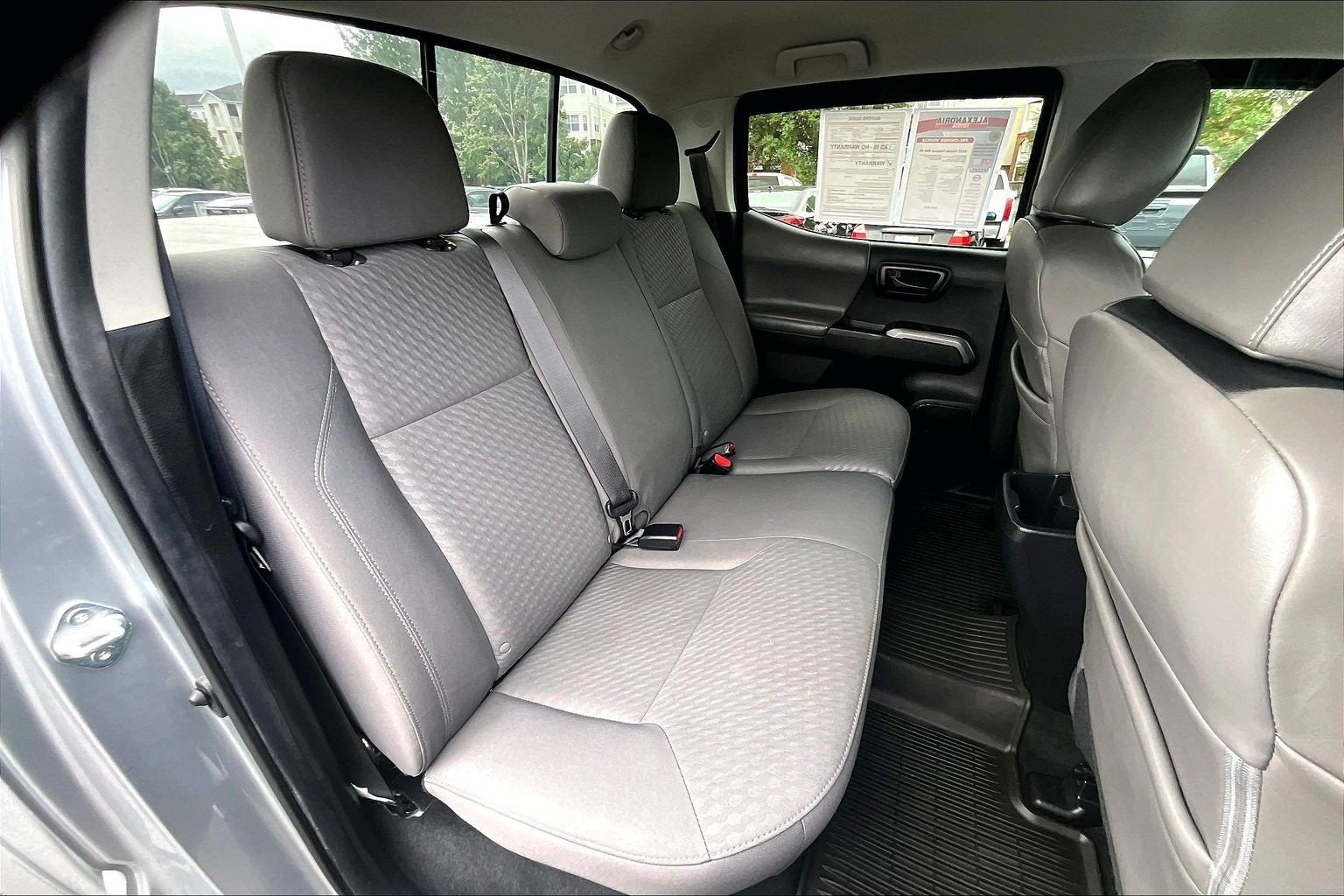 2022 Toyota Tacoma 4WD SR5