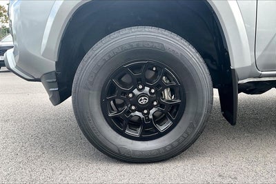 2022 Toyota Tacoma 4WD SR5