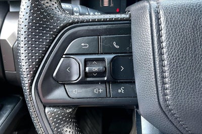 2025 Toyota Tacoma 4WD SR5