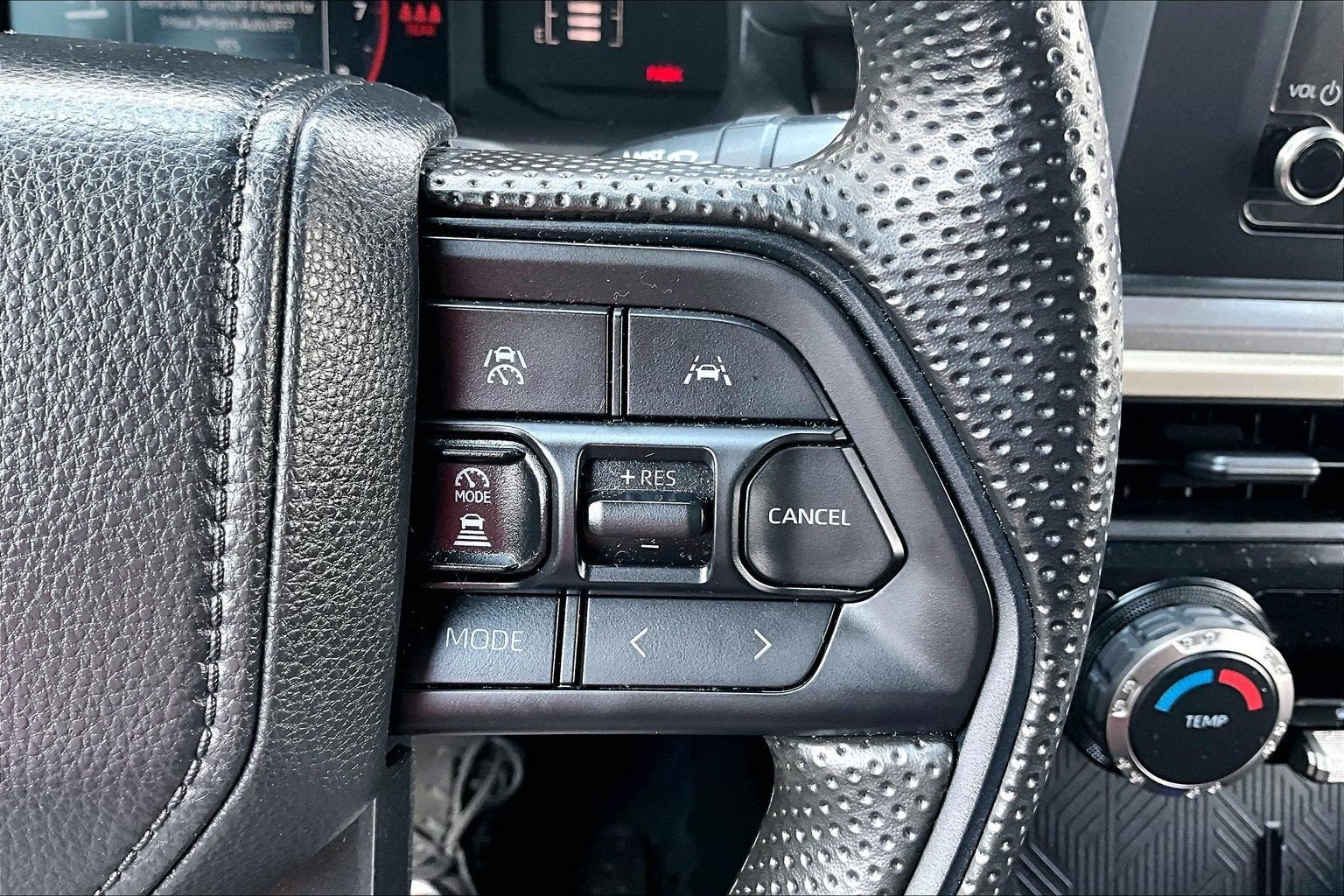2025 Toyota Tacoma 4WD SR5