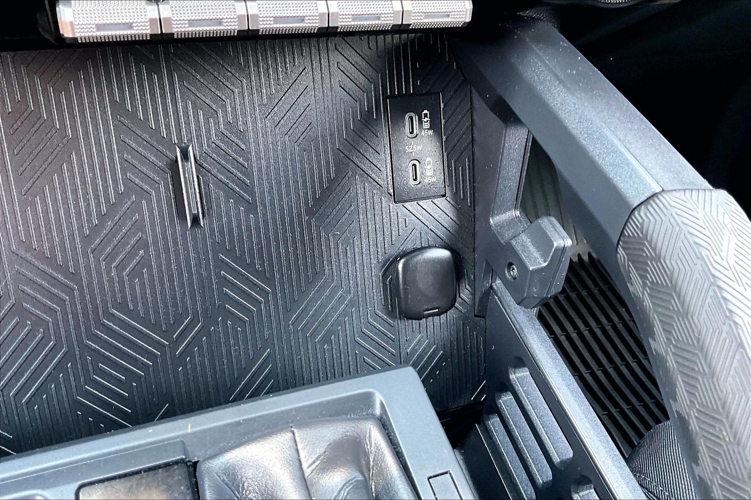 2025 Toyota Tacoma 4WD SR5