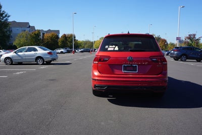 2024 Volkswagen Tiguan SE R-Line Black