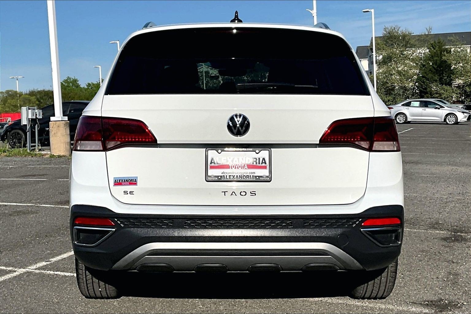 2024 Volkswagen Taos SE