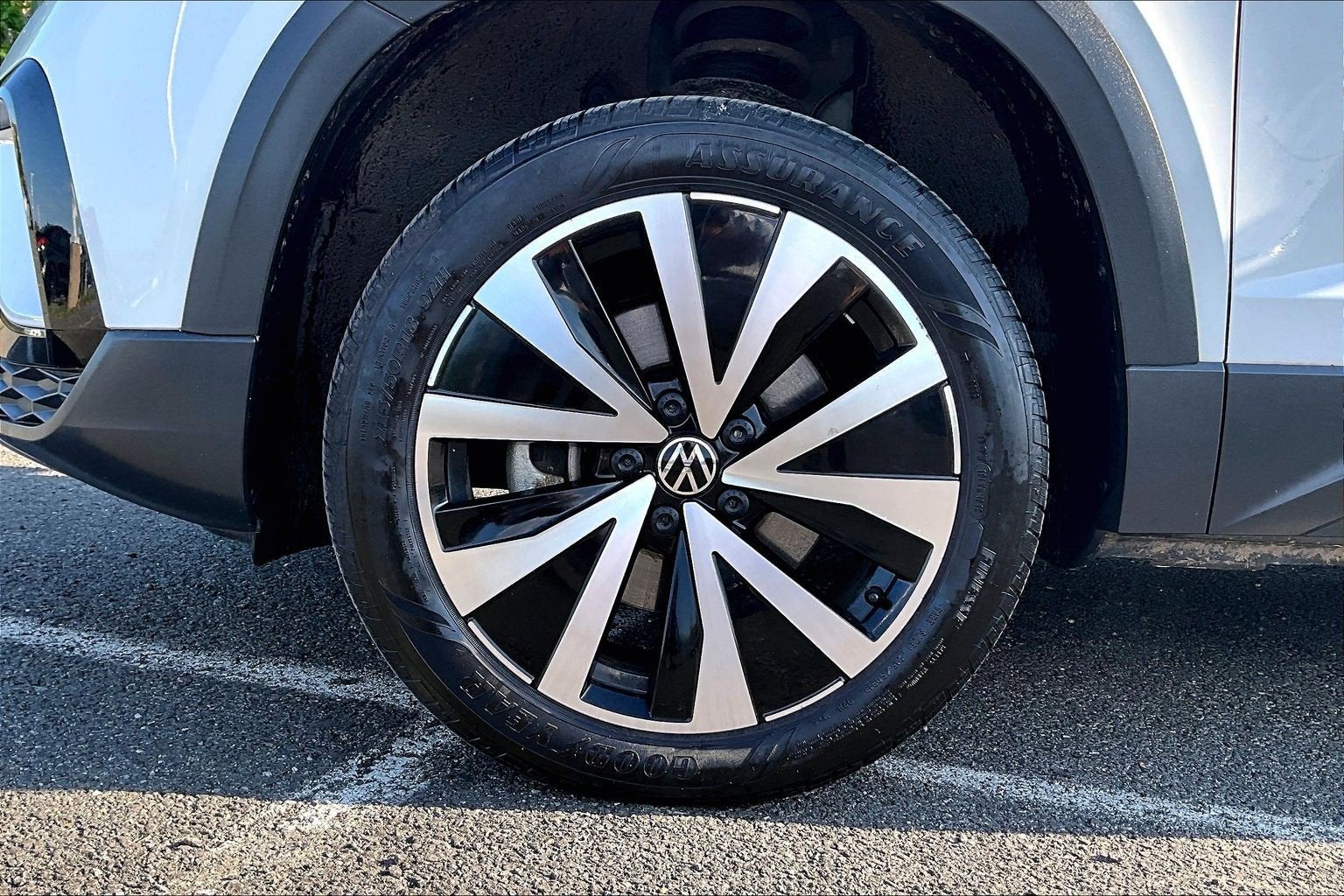2024 Volkswagen Taos SE