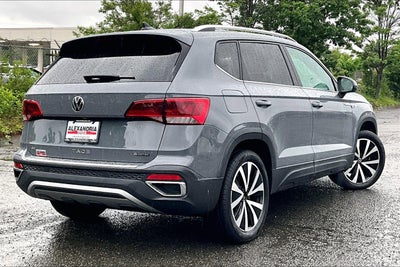 2023 Volkswagen Taos SE