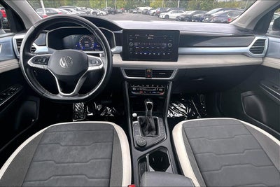2025 Volkswagen Taos SE