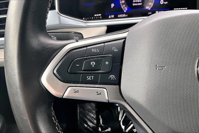 2025 Volkswagen Taos SE
