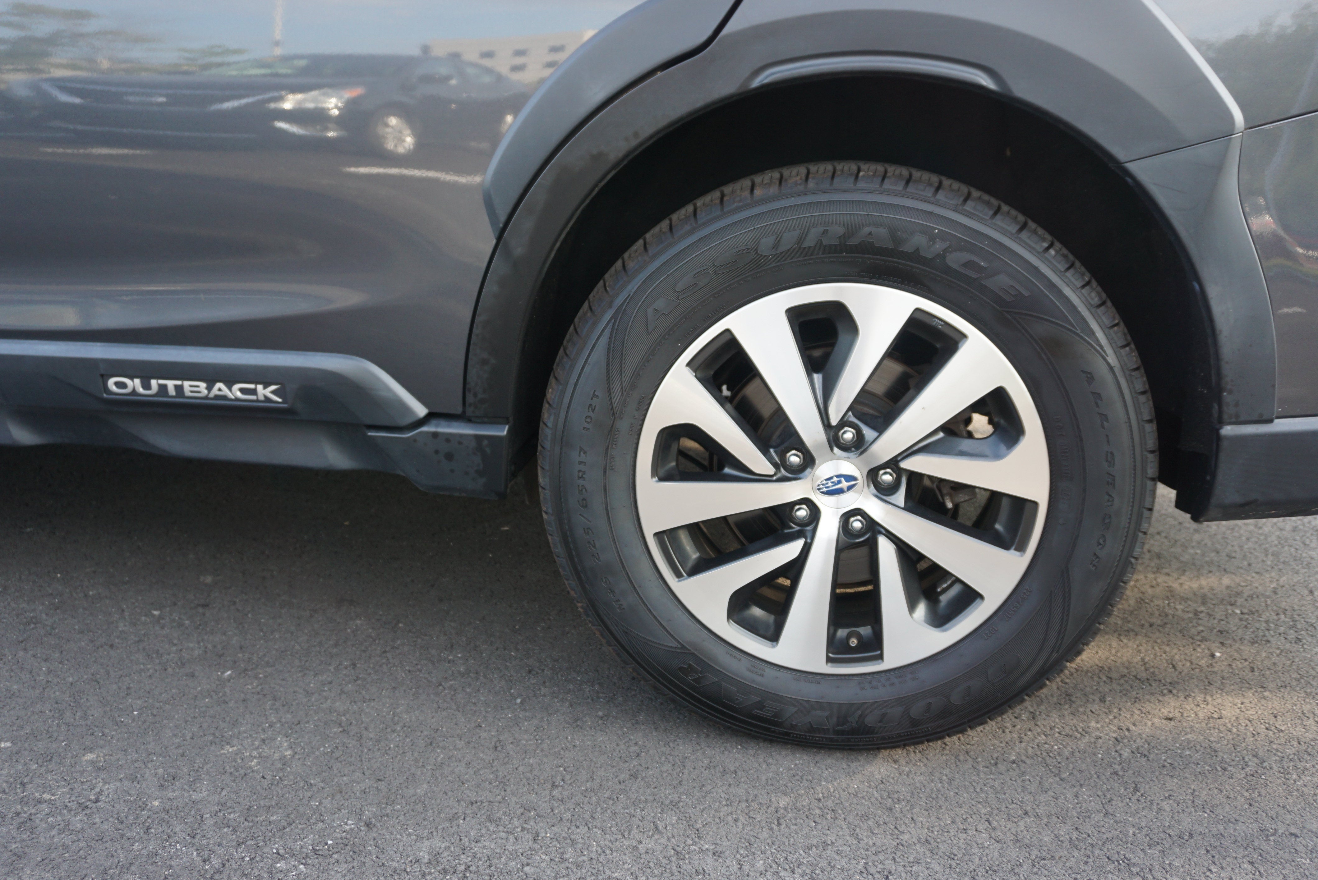 2023 Subaru Outback Premium