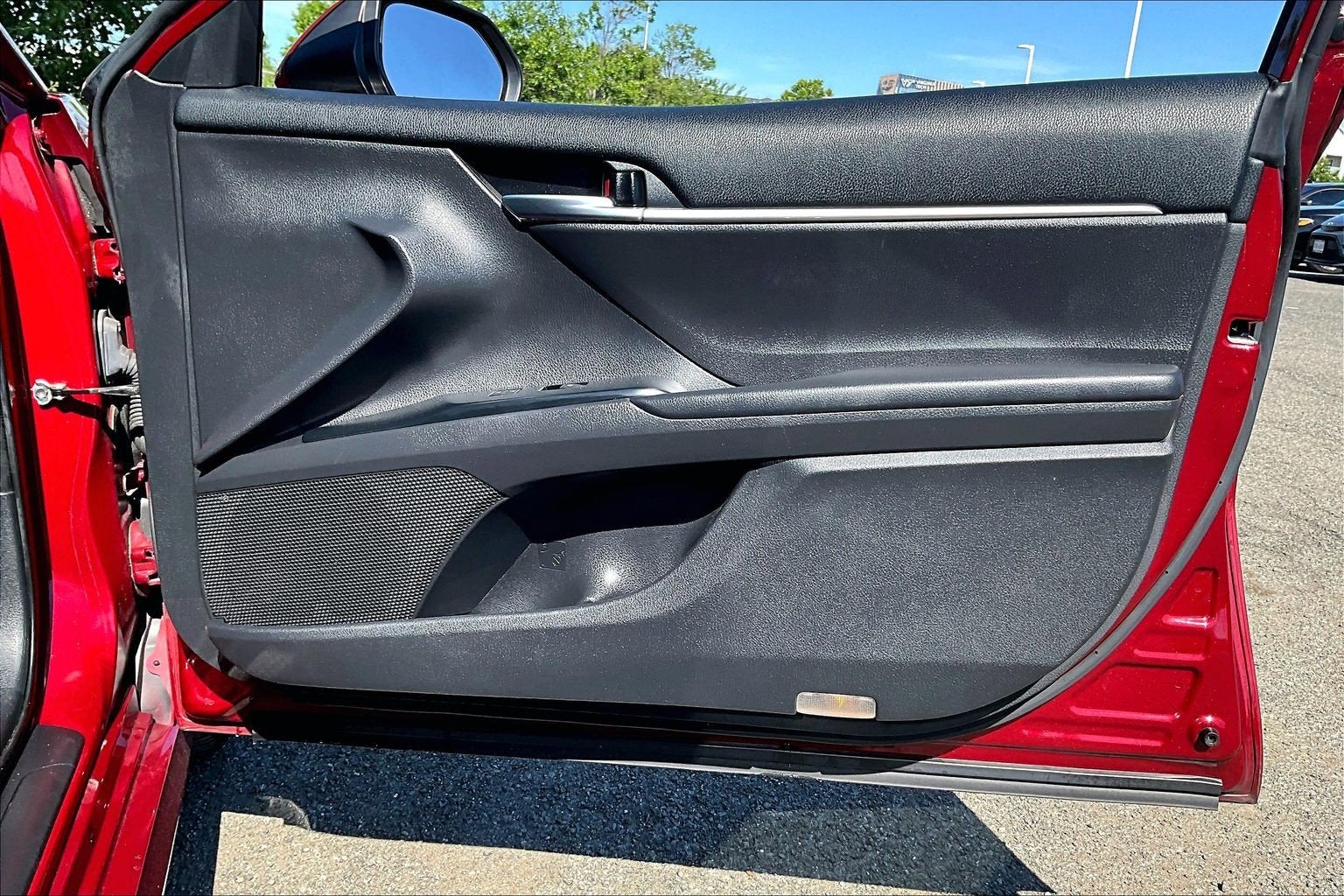2019 Toyota Camry Hybrid LE