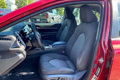 2019 Toyota Camry Hybrid LE
