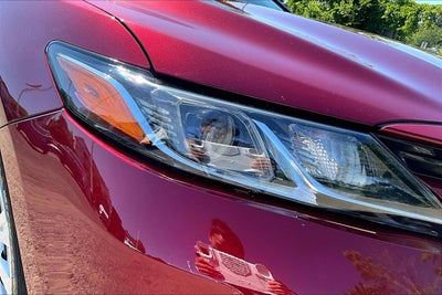 2019 Toyota Camry Hybrid LE