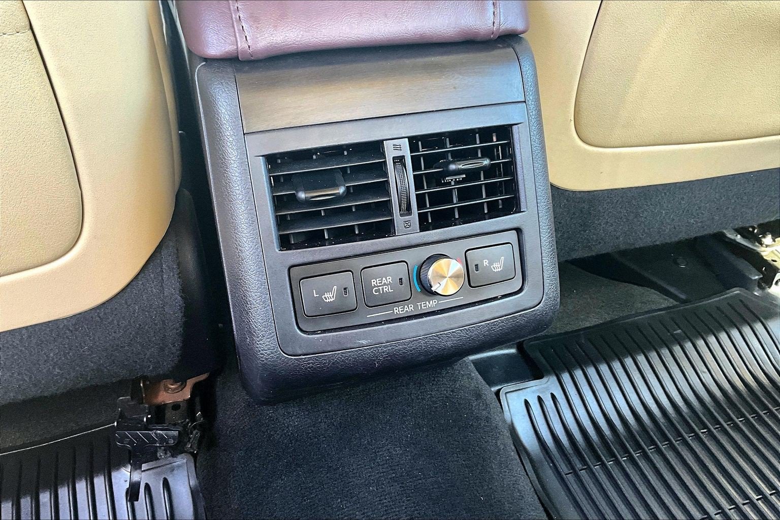 2018 Toyota Avalon Hybrid Limited