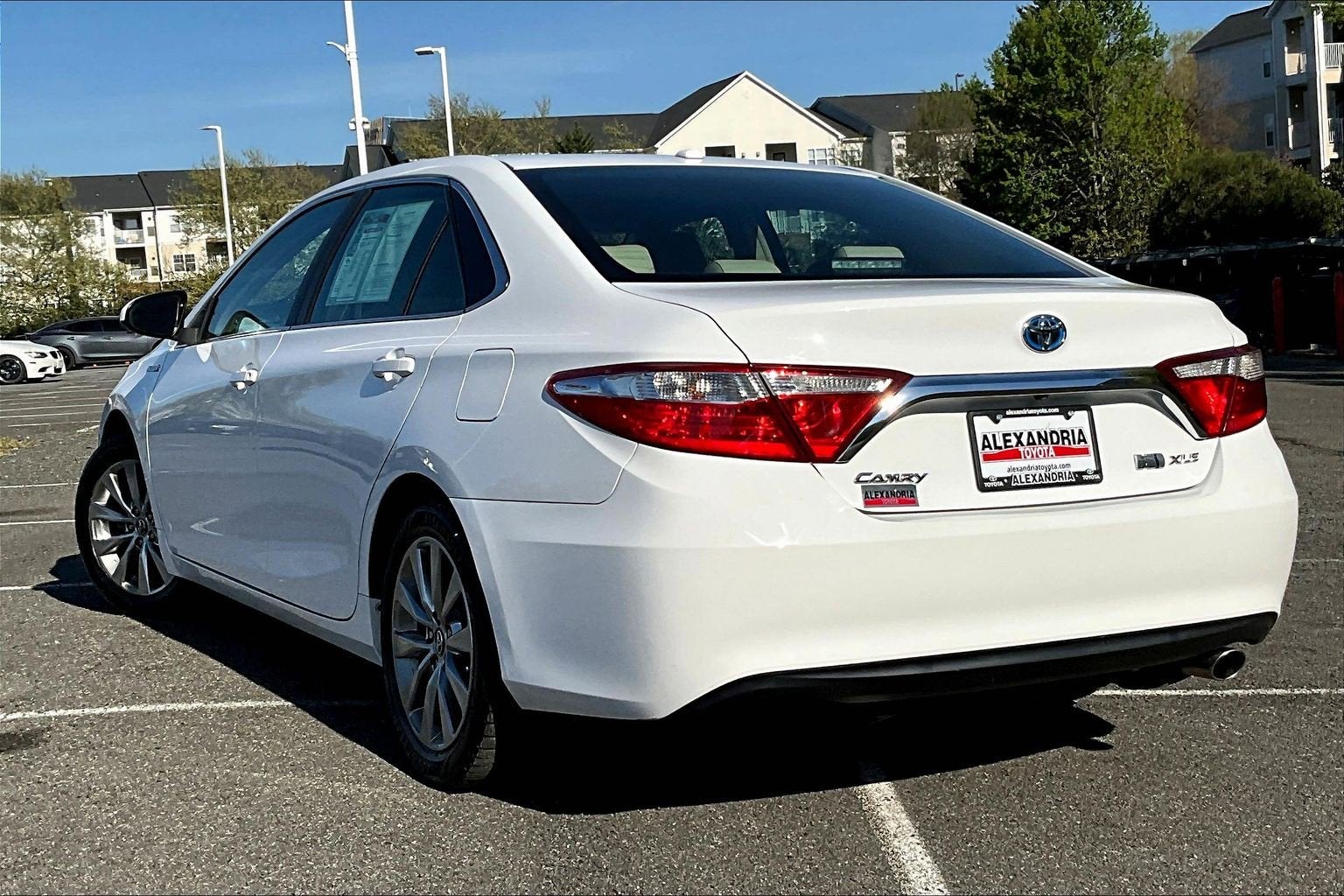 2017 Toyota Camry Hybrid XLE