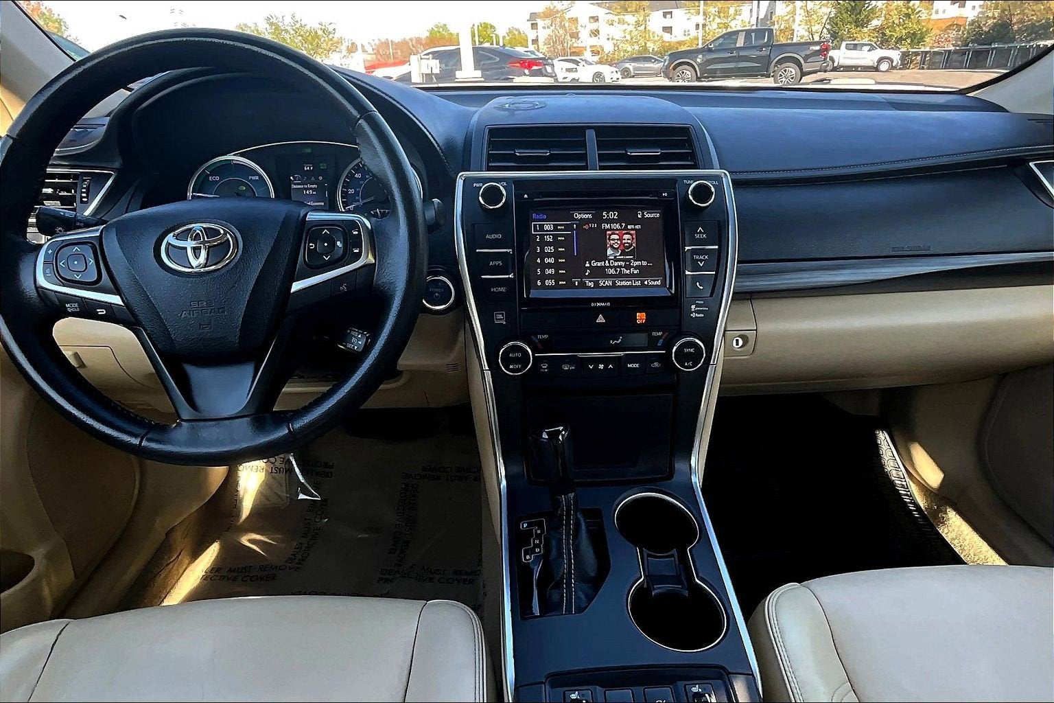 2017 Toyota Camry Hybrid XLE