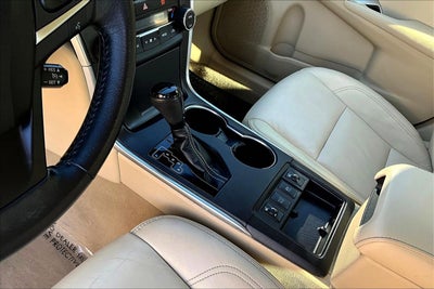 2017 Toyota Camry Hybrid XLE