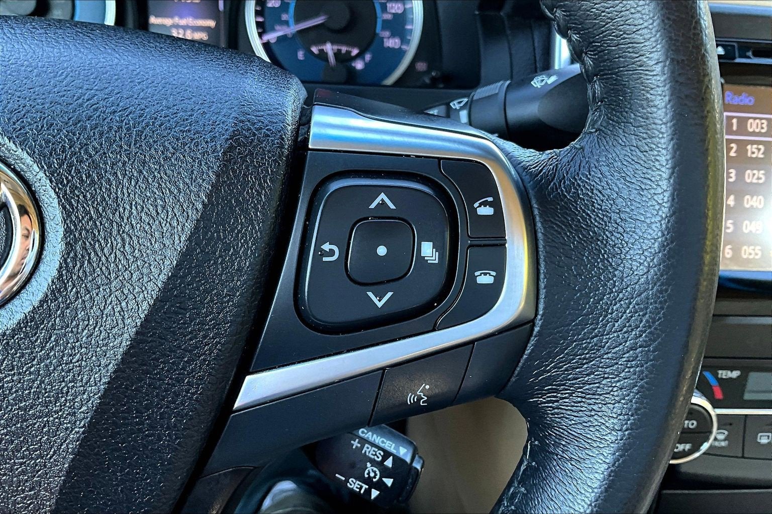 2017 Toyota Camry Hybrid XLE