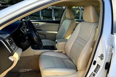 2017 Toyota Camry Hybrid XLE