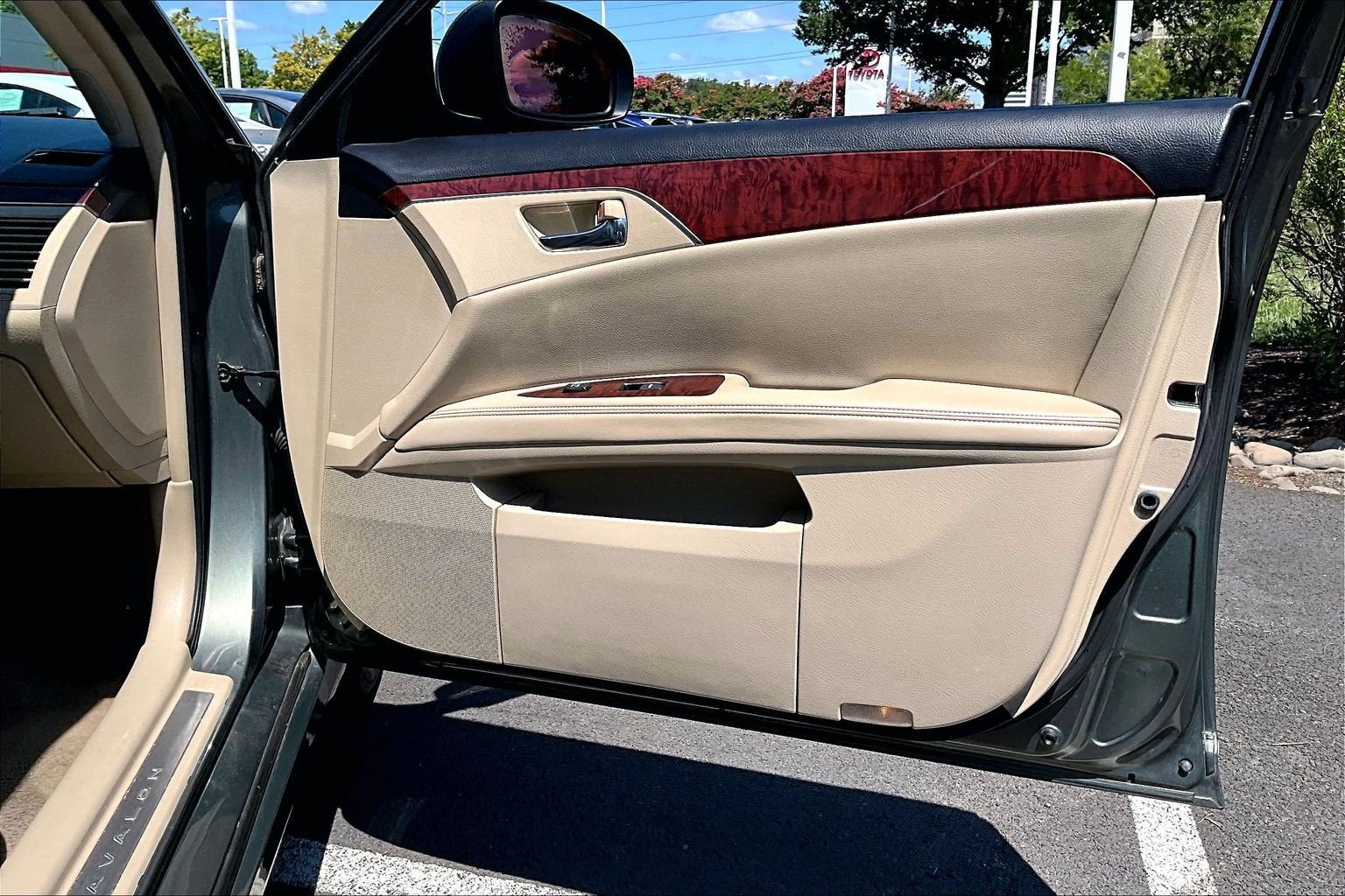 2011 Toyota Avalon Limited