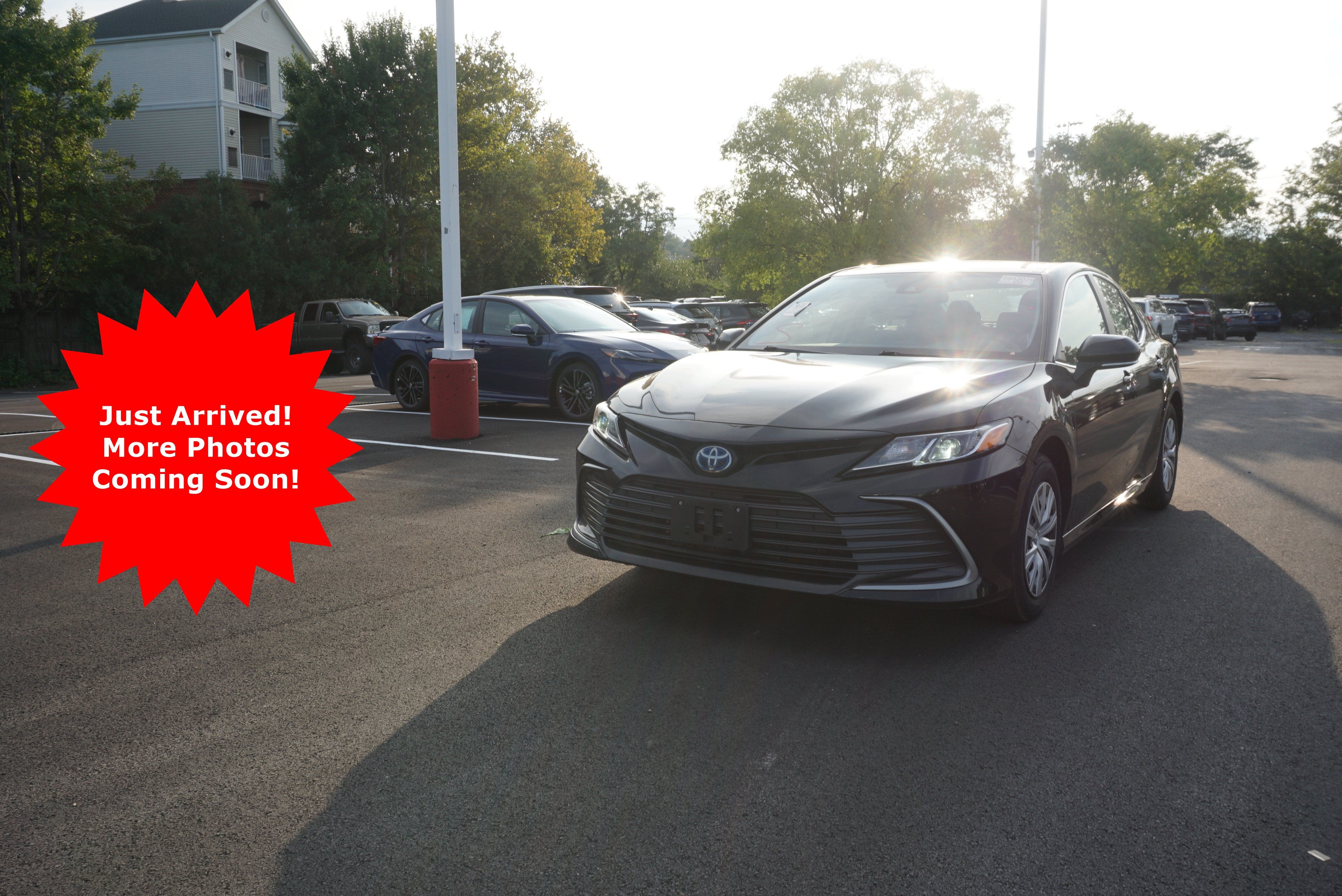 2023 Toyota Camry Hybrid LE