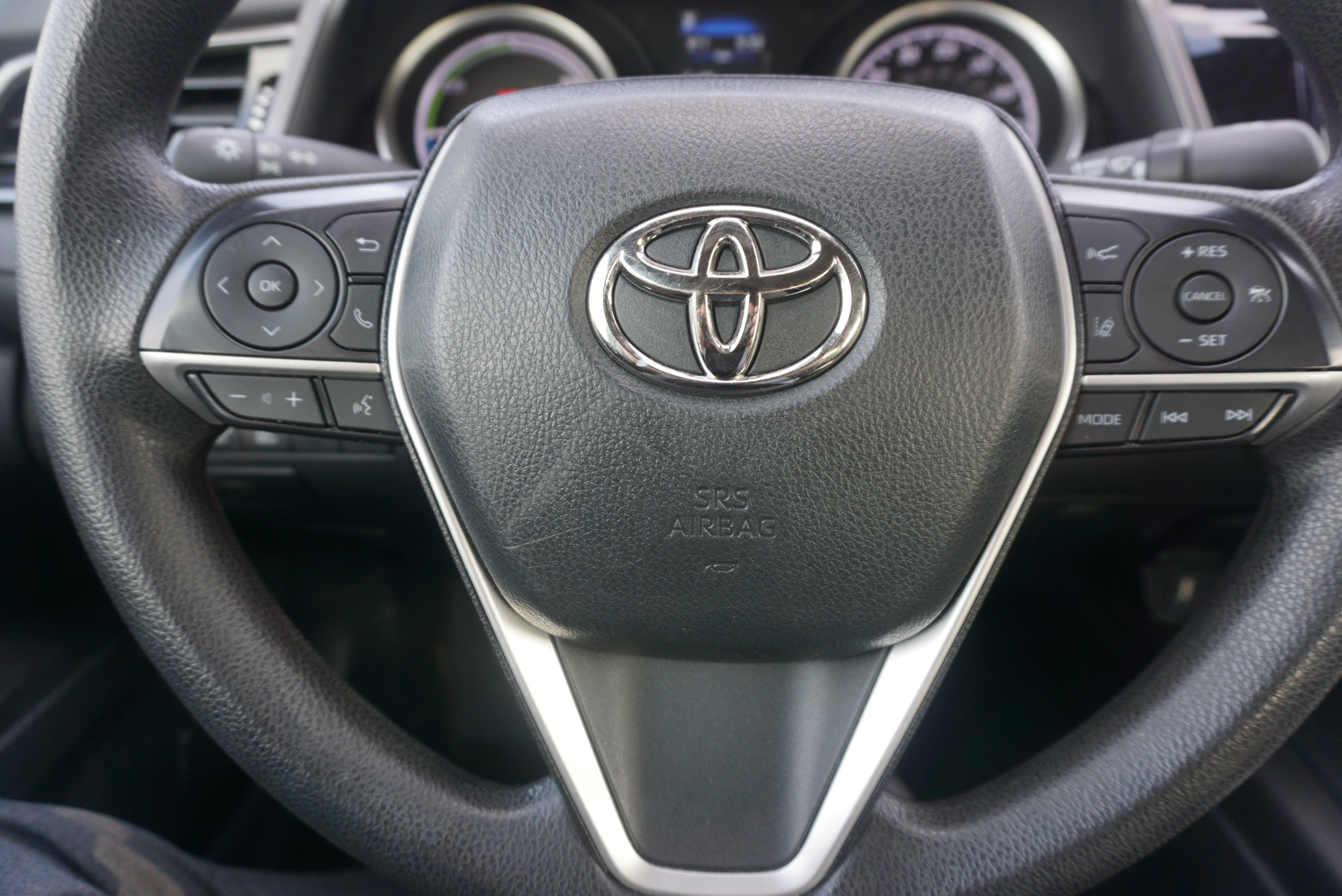 2023 Toyota Camry Hybrid LE
