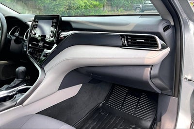 2023 Toyota Camry Hybrid LE