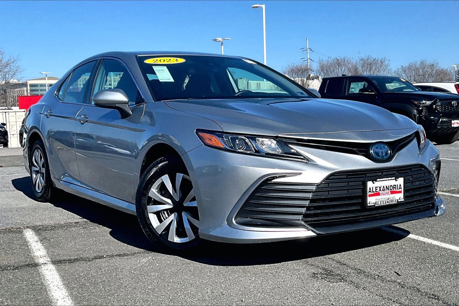 2023 Toyota Camry Hybrid LE
