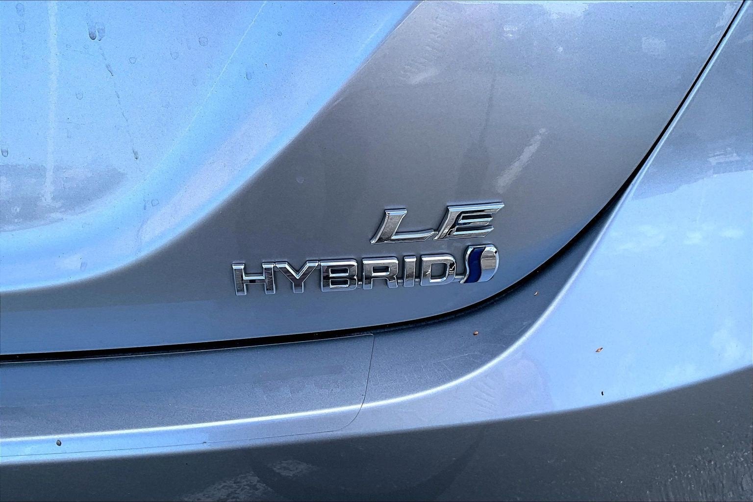 2024 Toyota Camry Hybrid LE