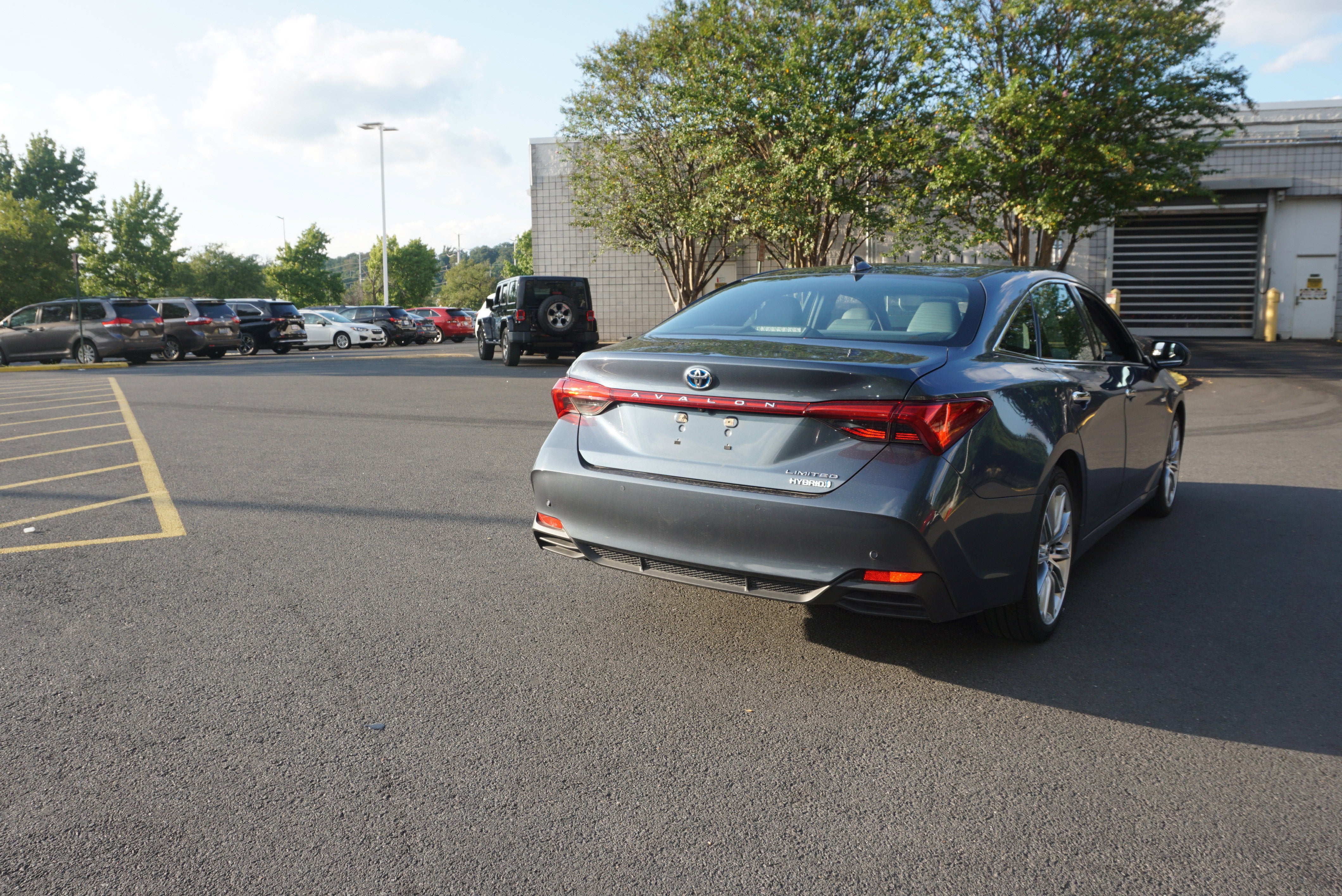 2021 Toyota Avalon Hybrid Limited
