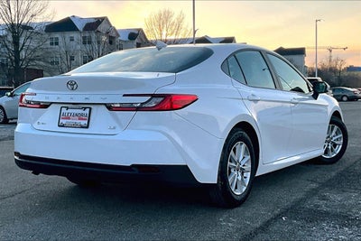 2025 Toyota Camry LE