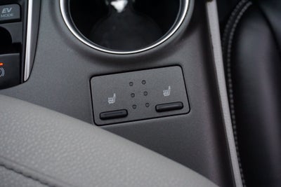 2022 Toyota Camry Hybrid XLE