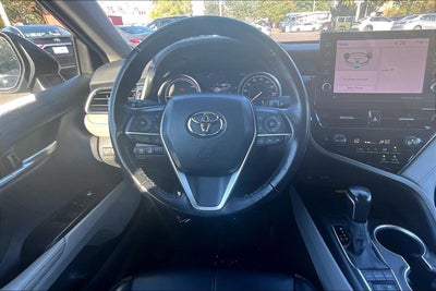 2022 Toyota Camry Hybrid XLE