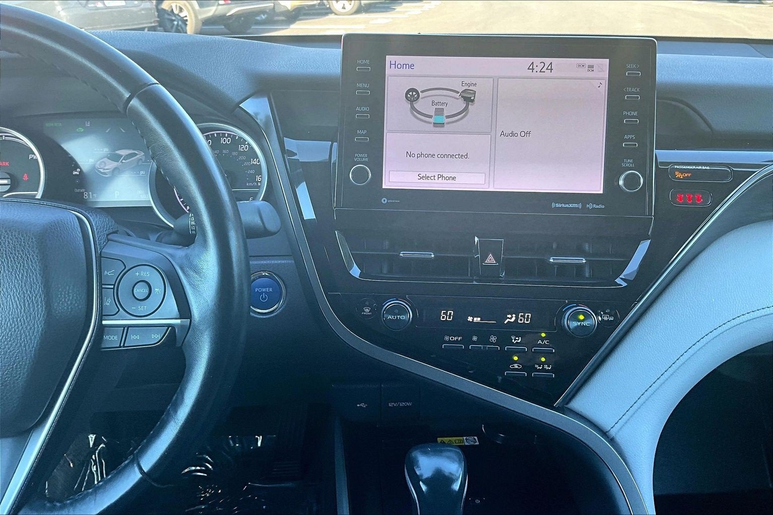 2022 Toyota Camry Hybrid XLE