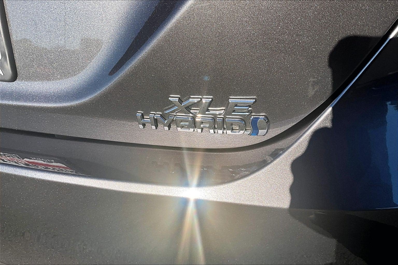 2022 Toyota Camry Hybrid XLE