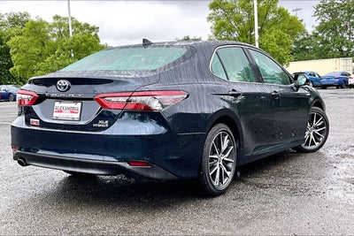 2021 Toyota Camry Hybrid XLE