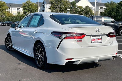 2022 Toyota Camry SE