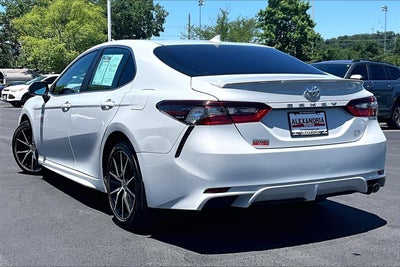 2024 Toyota Camry SE