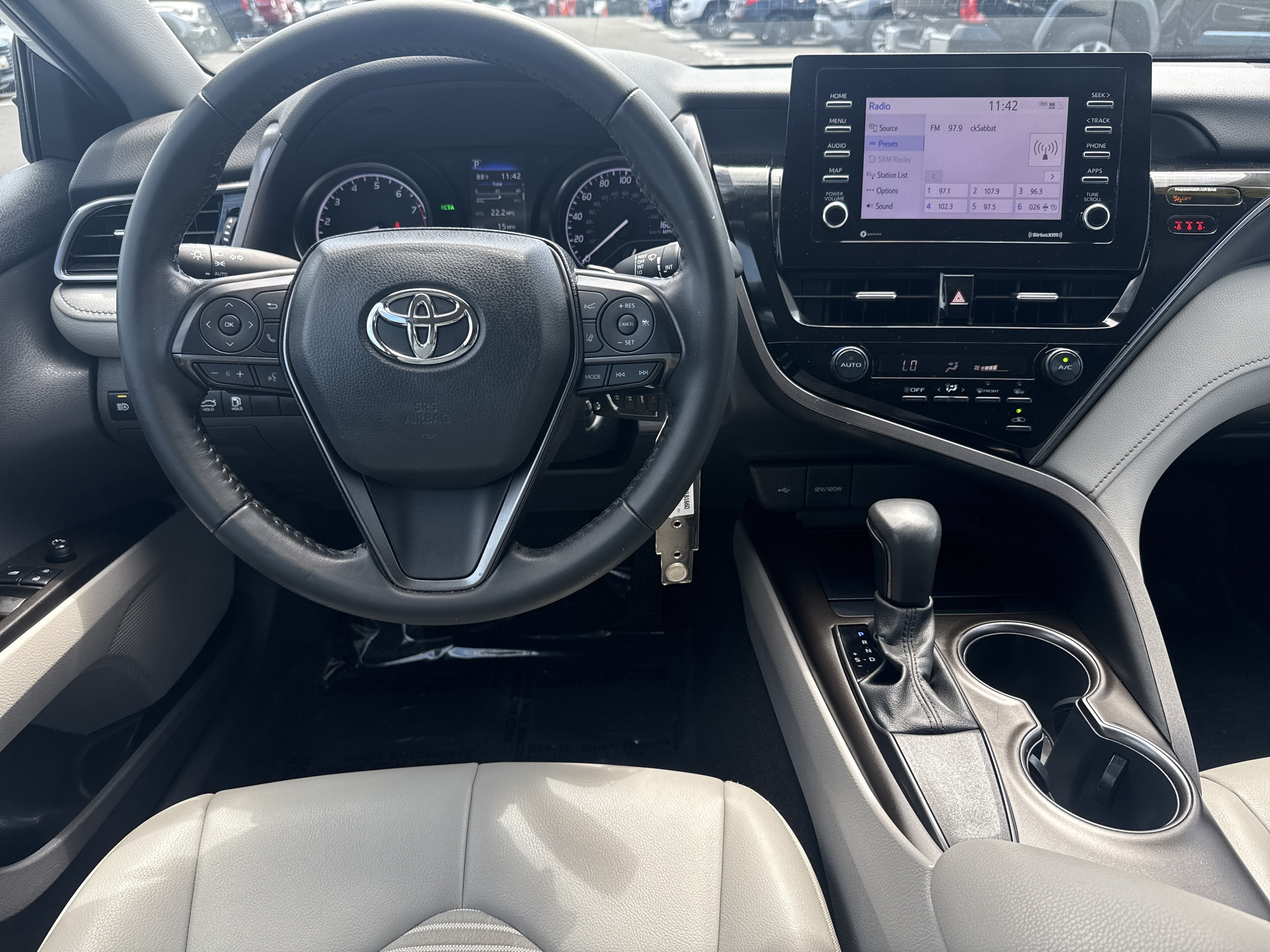 2021 Toyota Camry SE