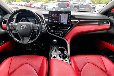 2022 Toyota Camry Hybrid XSE