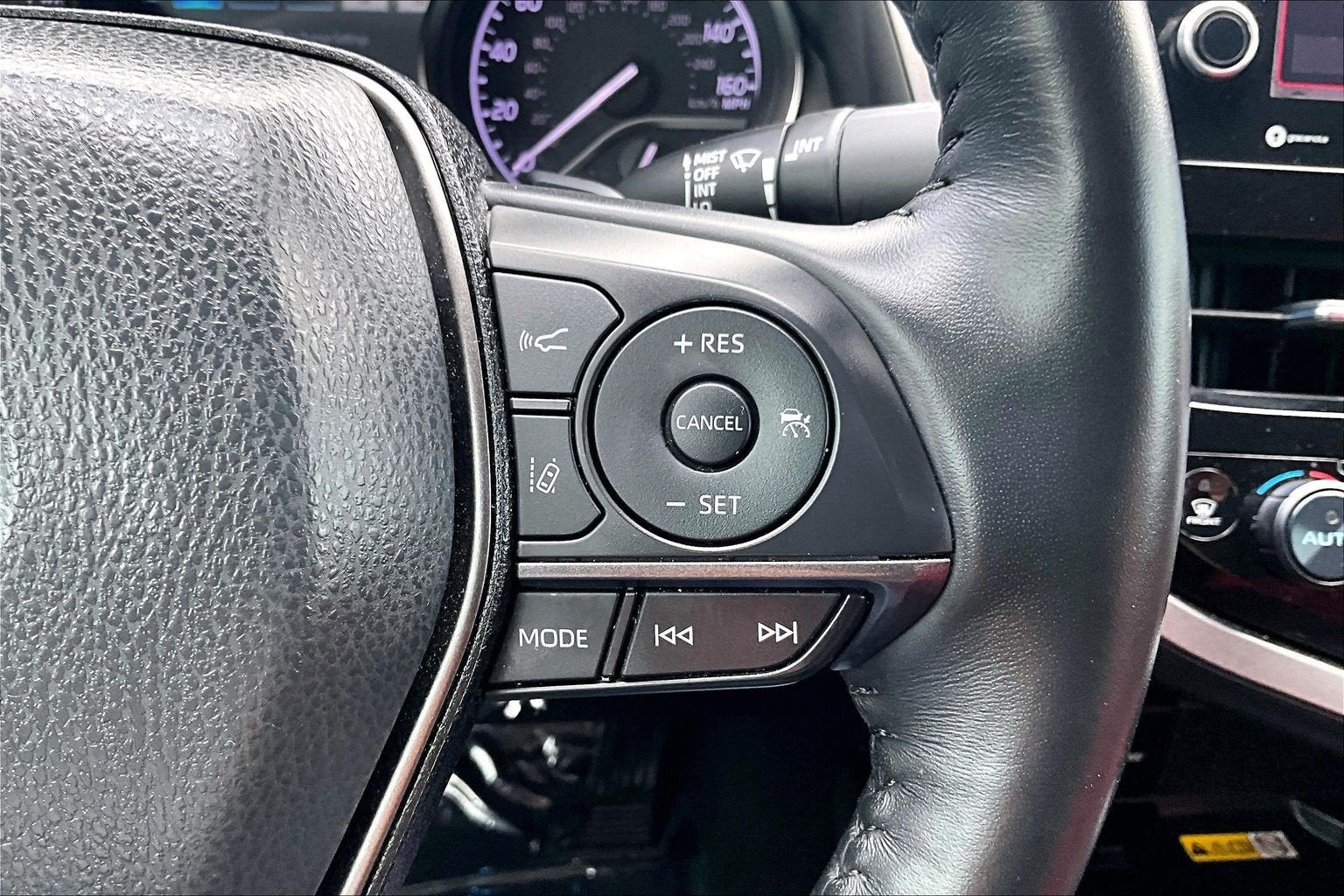 2022 Toyota Camry Hybrid XSE