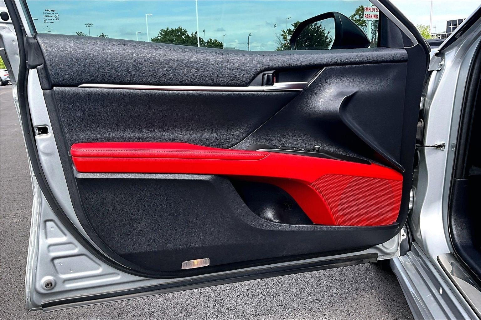 2022 Toyota Camry Hybrid XSE